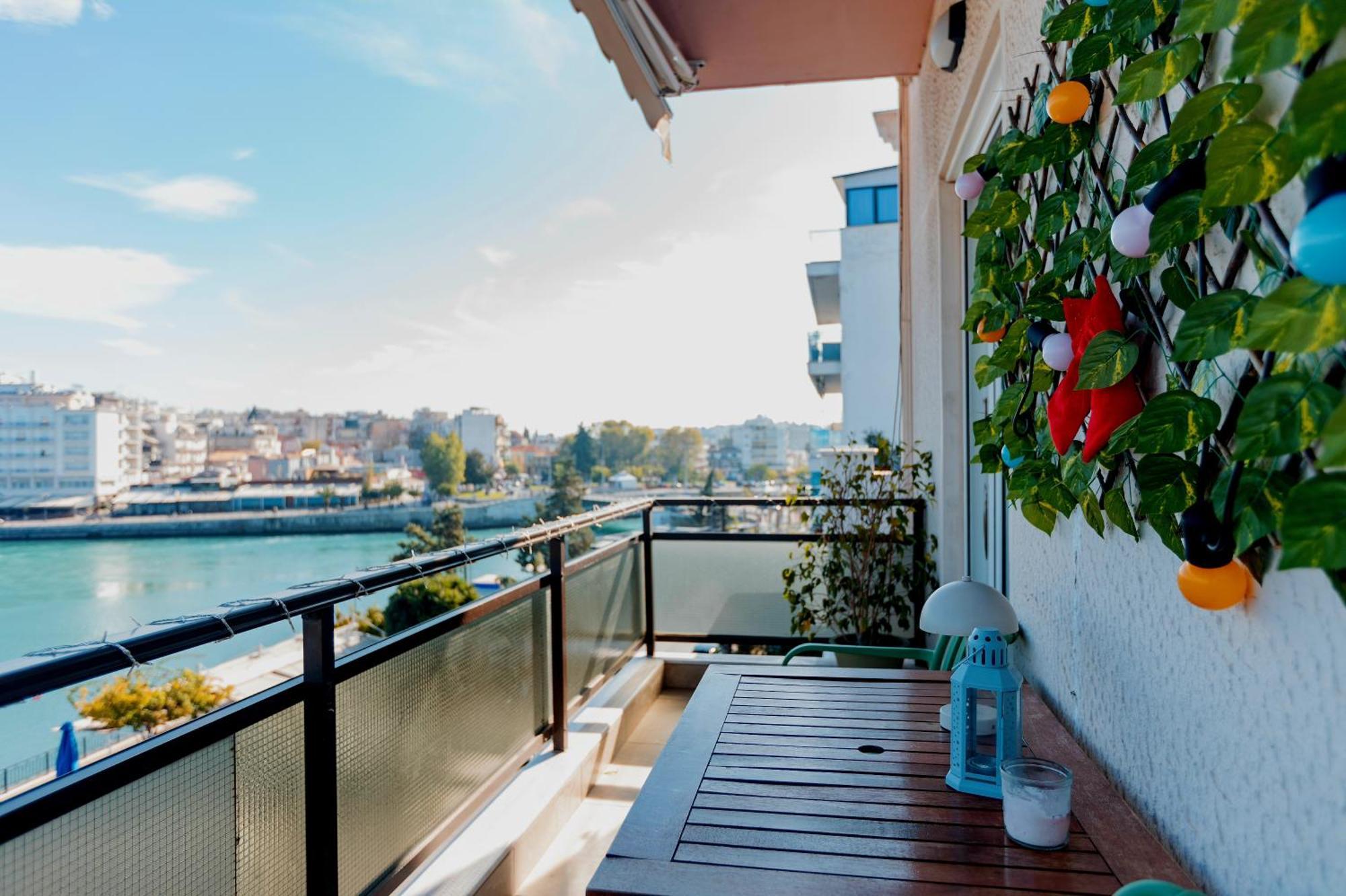 Debbie'S Διαμέρισμα Δίπλα Στο Νερό ! Chalkís Exterior foto