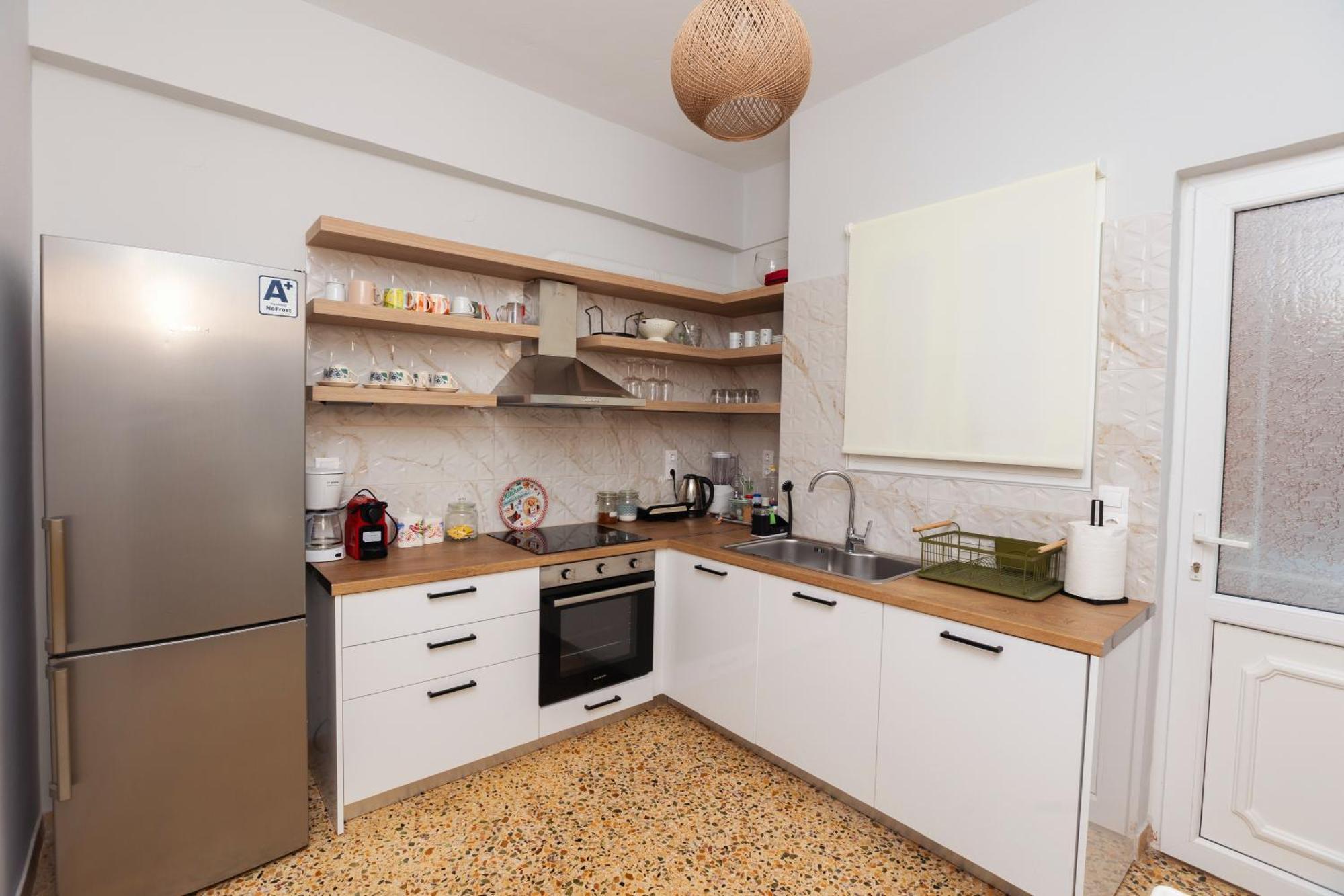 Debbie'S Διαμέρισμα Δίπλα Στο Νερό ! Chalkís Exterior foto